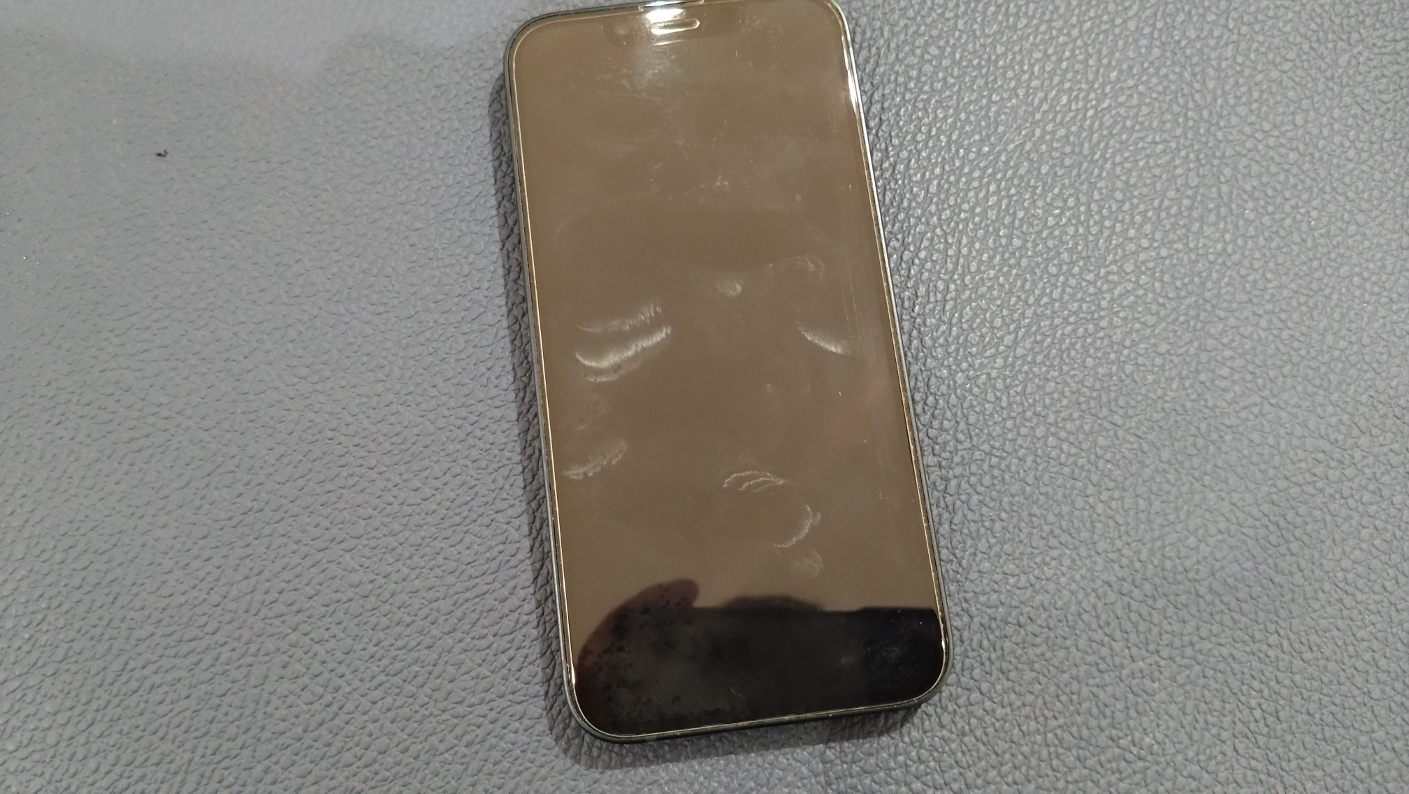 バッテリーが劣化してきたiPhone13（アイフォン）のバッテリー交換承りました！！